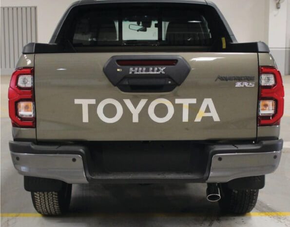 2021 TOYOTA HILUX DOBLE CABINA 4WD 2.8 DIESEL ADVENTURE-Z AT full
